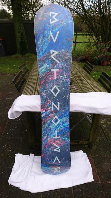 Burton Antler Flying V 2015 Editie (ongebruikt) beschikbaar voor biedingen