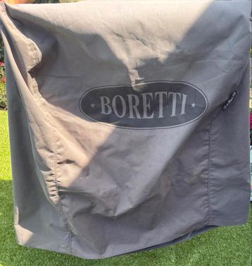 Hoes voor boretti barbecue beschikbaar voor biedingen