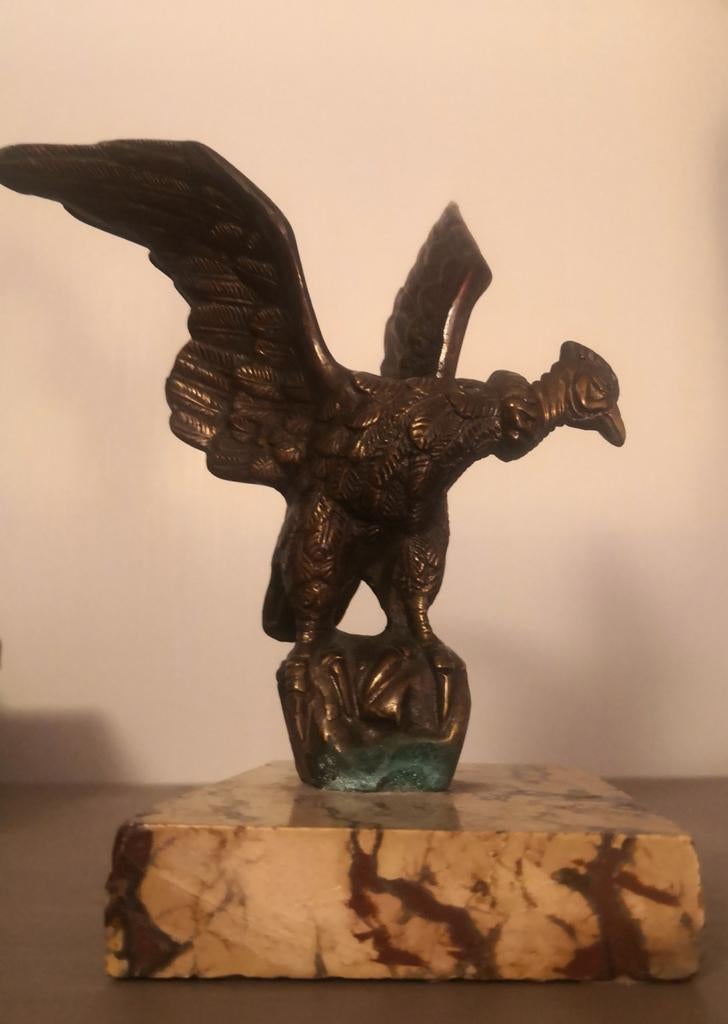 Vogel (adelaar)sculptuur op marmeren voet, Antiek en Kunst, Antiek | Koper en Brons, Verzenden