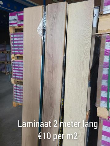 Laminaat en Pvc Vloeren (klik pvc) beschikbaar voor biedingen