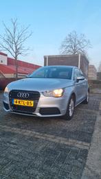 Audi A1 1.4 Tfsi 90KW S-tronic automaat 2013 Grijs, Auto's, Stof, A1, 4 cilinders, 4 stoelen