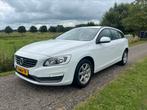 Volvo V60 T3 150pk Start/stop 2013 Wit, Voorwielaandrijving, 1596 cc, 74 €/maand, Zwart