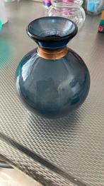 Kleine blauwe vaas, Blauw, Aardewerk of Porselein, Ophalen of Verzenden, Zo goed als nieuw