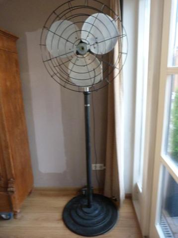 Amerikaanse Ventilator beschikbaar voor biedingen