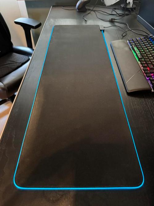 Razer Goliathus Chroma Extended, Computers en Software, Muismatten, Zo goed als nieuw, Gaming muismat, Ophalen of Verzenden