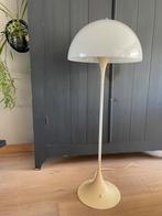 Louis Poulsen Panthella staande lamp, Kunststof, Deens vintage retro Louis Poulsen PH Panthella, 150 tot 200 cm, Zo goed als nieuw