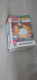 Stapel Donald Duck extra, Meerdere comics, Ophalen of Verzenden, Gelezen, Europa