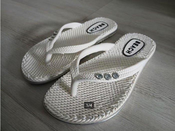 Strandslippers maat 31, Meisje, Overige typen, Nieuw, Ophalen of Verzenden