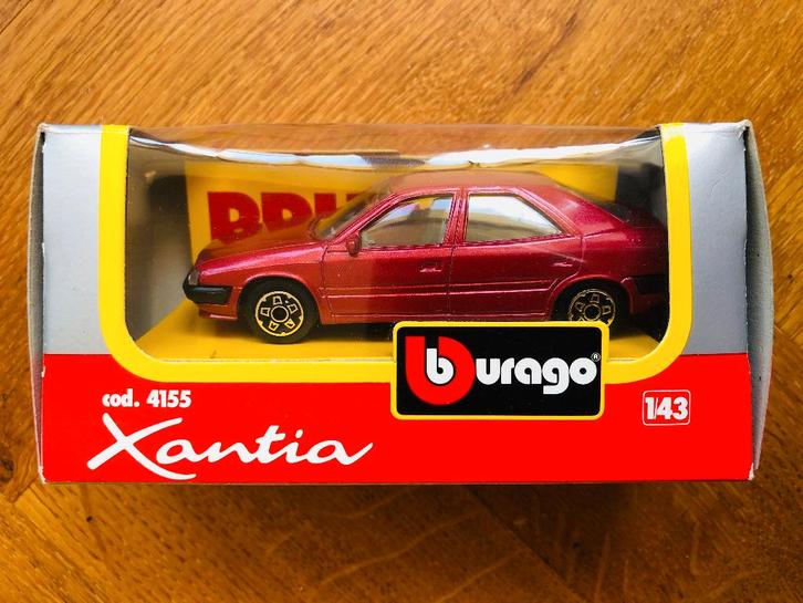 Citroën Xantia rood metallic BBurago 1:43 cod.4155, Hobby en Vrije tijd, Modelauto's | 1:43, Nieuw, Auto, Overige merken, Ophalen of Verzenden