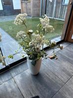 Kunstbloemen op Vaas ..Silka, Ophalen, Zo goed als nieuw