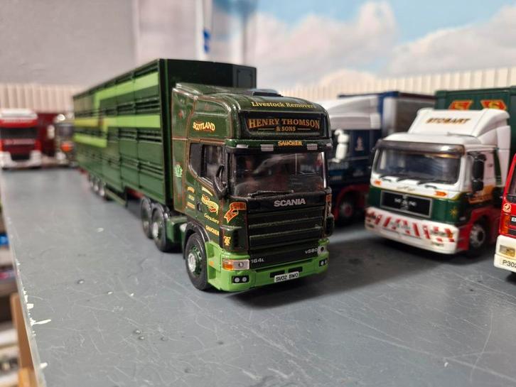 Scania met veetrailer, Hobby en Vrije tijd, Modelauto's | 1:50, Zo goed als nieuw, Bus of Vrachtwagen, Tekno, Ophalen of Verzenden