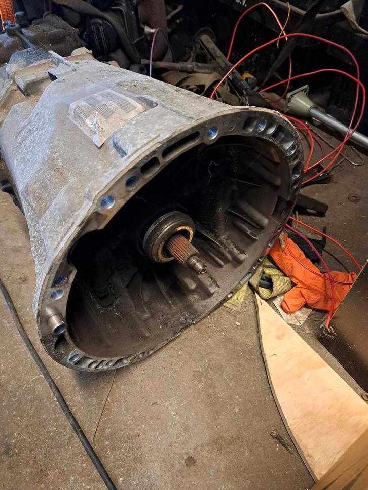 Te koop,mercedes benz 6 versnellingsbak 651 van 313 bj,2011, Auto-onderdelen, Transmissie en Toebehoren, Ophalen of Verzenden