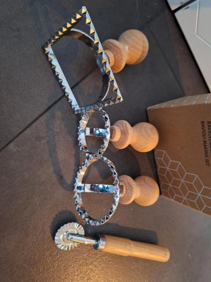 Ravioli Set - Zo goed als nieuw, Huis en Inrichting, Keuken | Keukenbenodigdheden, Zo goed als nieuw, Ophalen of Verzenden