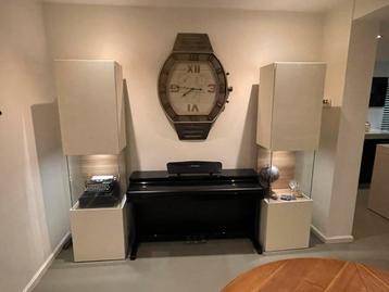 Vitrinekasten set met verlichting - Zo goed als nieuw! beschikbaar voor biedingen