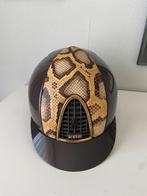 Prachtige kep italia brown snake, Dieren en Toebehoren, Paardrijkleding, Ophalen of Verzenden, Zo goed als nieuw, Dressuur, Cap