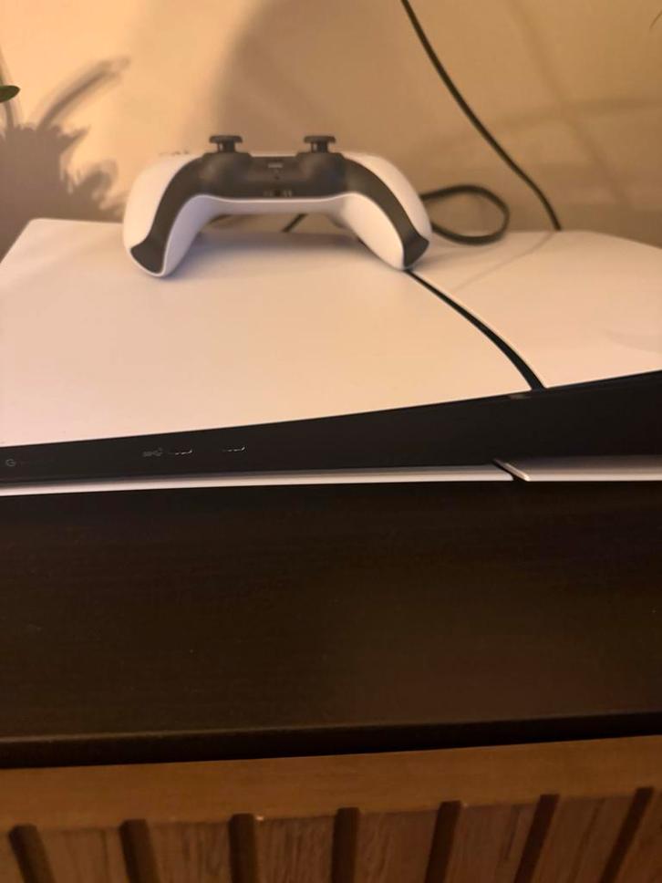 PlayStation 5 Slim Digital Edition - Weinig Gebruikt, Spelcomputers en Games, Spelcomputers | Sony PlayStation 5, Zo goed als nieuw