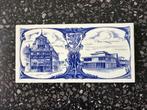 Fraai tegeltje van NAALDWIJK Westland gemeentehuis., Antiek en Kunst, Antiek | Wandborden en Tegels, Ophalen of Verzenden