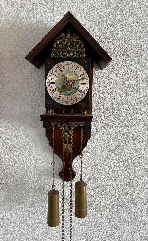 Vintage wandklok – gewichtsaangedreven met schildering, Antiek en Kunst, Antiek | Klokken, Ophalen
