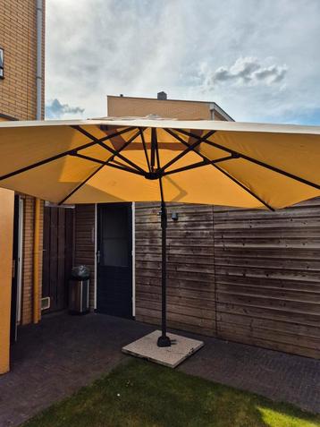 Zweefparasol 3x3 meter - Kantelbaar & Verstelbaar beschikbaar voor biedingen