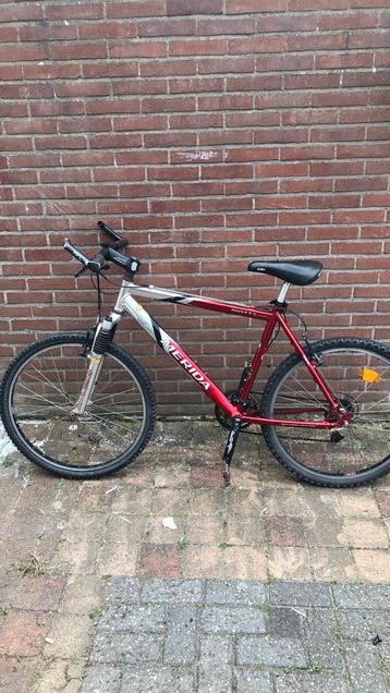 Fiets (mountainbike) beschikbaar voor biedingen