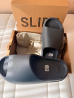Adidas Yeezy Slide original maat EUR 47  Slate Marine nieuw, Kleding | Heren, Schoenen, Slippers, Overige kleuren, Nieuw, Ophalen of Verzenden