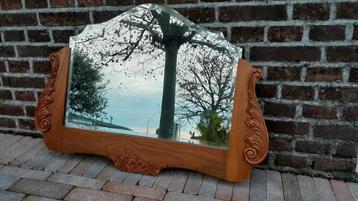 Diverse spiegels  beschikbaar voor biedingen