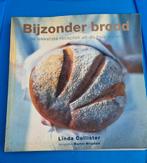 Boek Bijzonder Brood - Linda Collister, Ophalen of Verzenden, Gelezen, Nederland en België, Taart, Gebak en Desserts