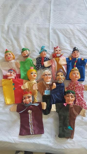 Retro handpoppen poppenkastpoppen ( M ) beschikbaar voor biedingen