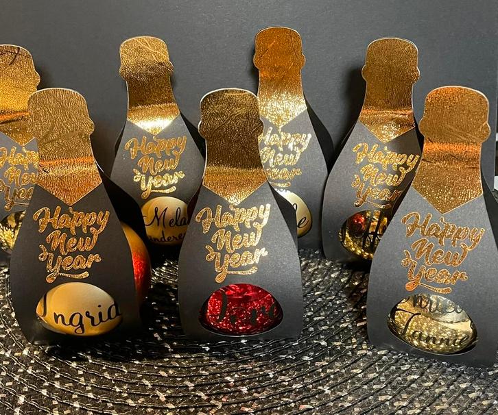 Kerstbal naam/tekst/afbeelding met geschenkverpakking, Diversen, Kerst, Nieuw, Ophalen of Verzenden