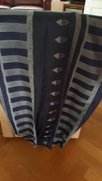 Een zan overgordijn blauw met zilverkleur, Huis en Inrichting, Stoffering | Gordijnen en Lamellen, 100 tot 150 cm, Blauw, Modern desgn
