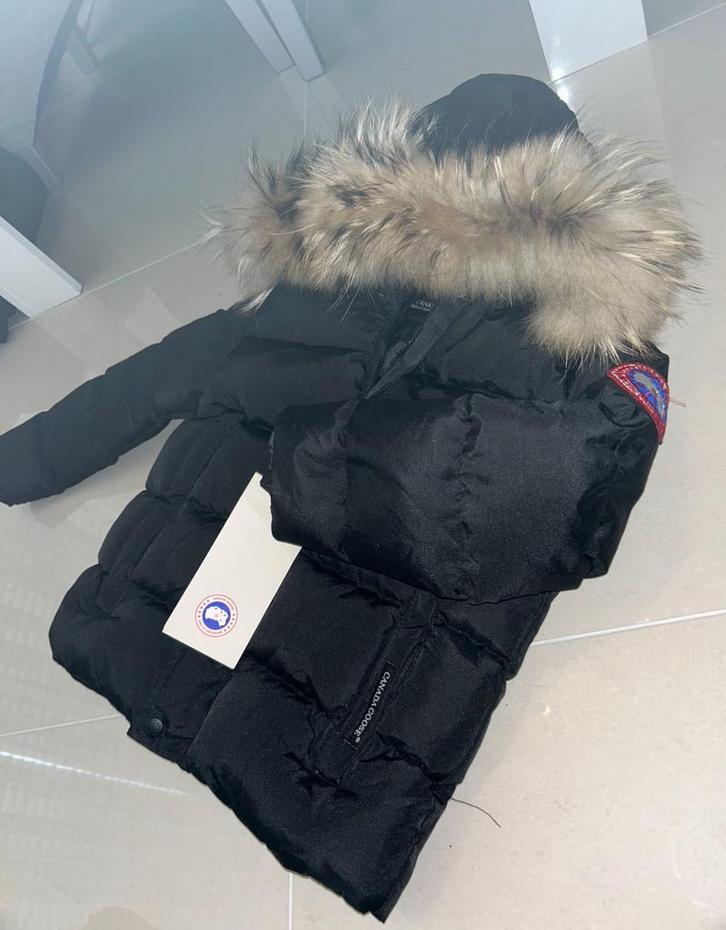 Mooie canada goose jas maat 4+ tot 6 jaar, Kinderen en Baby's, Kinderkleding | Overige, Nieuw, Jongen of Meisje, Ophalen
