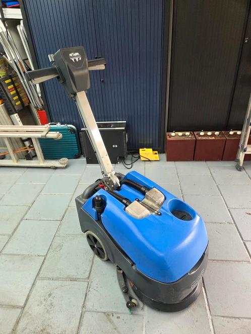 Numatic ttb1840 schrobzuigmachine, Doe-het-zelf en Verbouw, Reinigingsmachines, Gebruikt, Schrobmachine, Ophalen of Verzenden