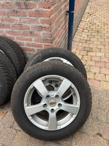 Cms velgen met continental winterbanden 5x114,3. Naaf 67.1 beschikbaar voor biedingen