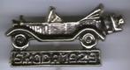 SKODA 1929 zilverkleurig oldtimer auto speldje ( C_332 ), Verzenden, Zo goed als nieuw, Transport, Speldje of Pin