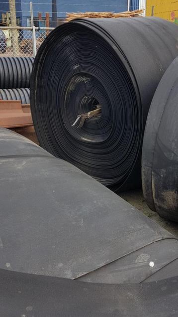 Rubber op rol beschikbaar voor biedingen