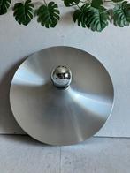 Vintage discus wandlamp ontworpen door Charlotte Perriand, Huis en Inrichting, Ophalen of Verzenden, Gebruikt, Metaal