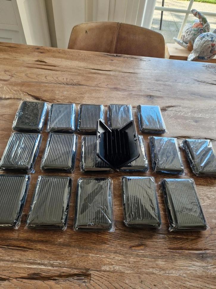 Pasjeshouder zwart - partij 17 stuks - NIEUW, Sieraden, Tassen en Uiterlijk, Portemonnees, Nieuw, Zwart, Ophalen of Verzenden