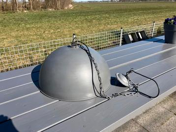 Halfronde vintage industriële lamp 51 cm. beschikbaar voor biedingen