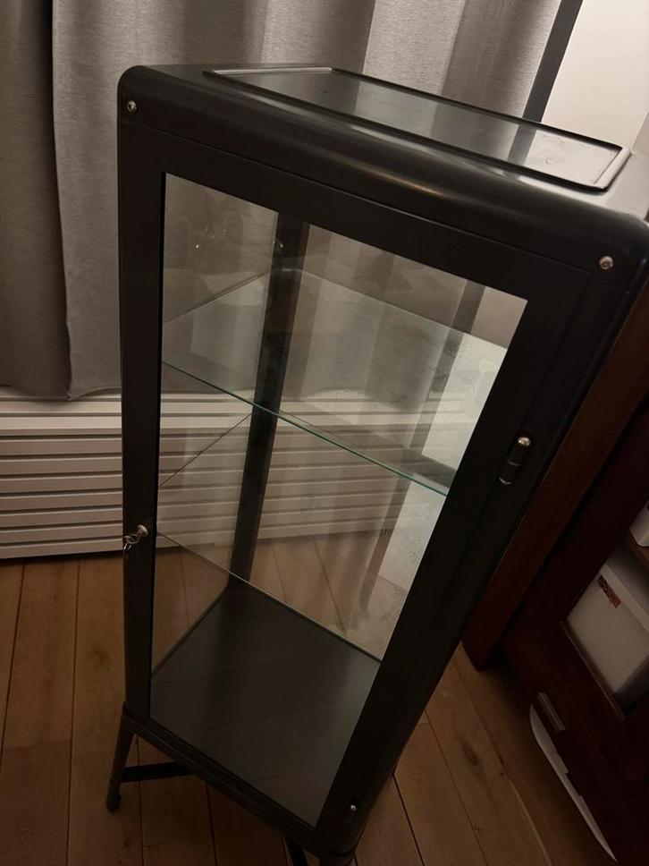 IKEA FABRIKÖR Vitrinekast - Zo Goed Als Nieuw!, Huis en Inrichting, Kasten | Vitrinekasten, Zo goed als nieuw, 150 tot 200 cm