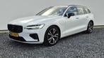 Volvo V60 2.0 T8 Recharge AWD R-Design Zeer Compleet uitgeru, 12 maanden, Gebruikt, 4 cilinders, Leder en Stof