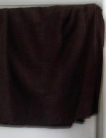 2 DONKERBRUINE VELOURS GORDIJNEN beschikbaar voor biedingen