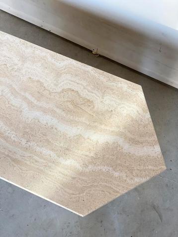 Vintage travertine coffeetable beschikbaar voor biedingen
