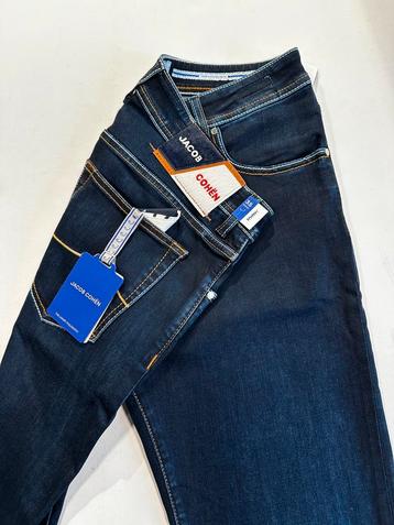 #3693. Jeans van jacob Cohen. Maat 35 model Nick Slim beschikbaar voor biedingen