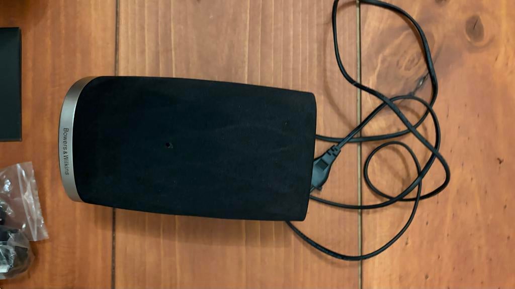 Bowers & Wilkins Speaker - in goede staat, Ophalen of Verzenden, Zo goed als nieuw, Bowers & Wilkins (B&W), 120 watt of meer