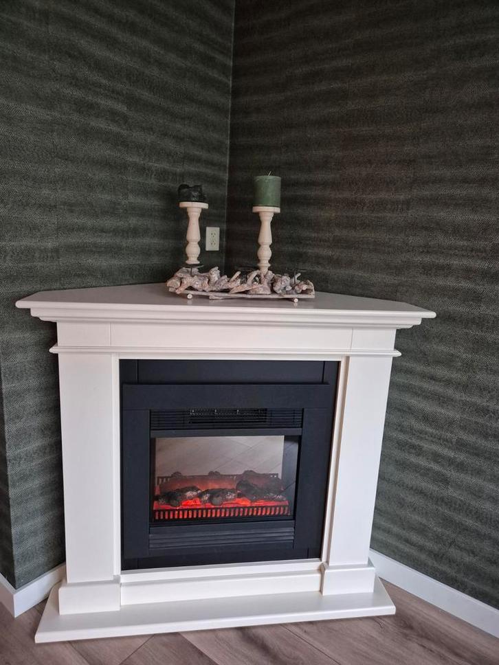 Elektrische sfeerhaard hoek ombouw schouw - licht en warmte, Huis en Inrichting, Haarden, Zo goed als nieuw, Elektrische haard