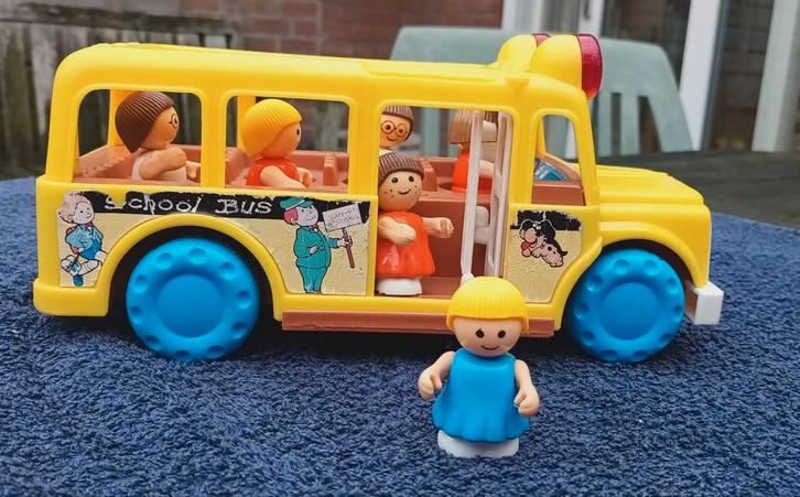 Schoolbus Playmates uit 1986 met 6 popjes. Vintage, Kinderen en Baby's, Speelgoed | Speelgoedvoertuigen, Ophalen of Verzenden