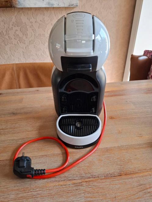 Krups Mini Me, Witgoed en Apparatuur, Koffiezetapparaten, Zo goed als nieuw, Koffiepads en cups, Overige modellen, Afneembaar waterreservoir
