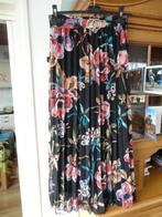 rok met bloemenpatroon, Maat 38/40 (M), Overige kleuren, Ophalen of Verzenden, Gedragen