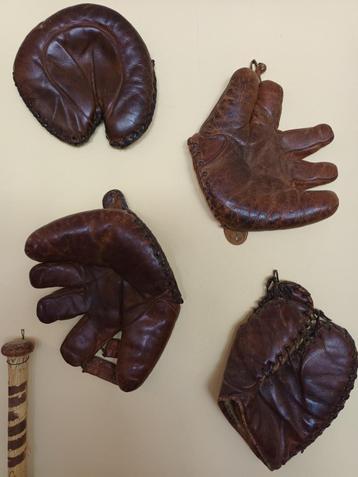 AG Spalding & bros antieke Honkbalhandschoenen- jaren 40/50  beschikbaar voor biedingen