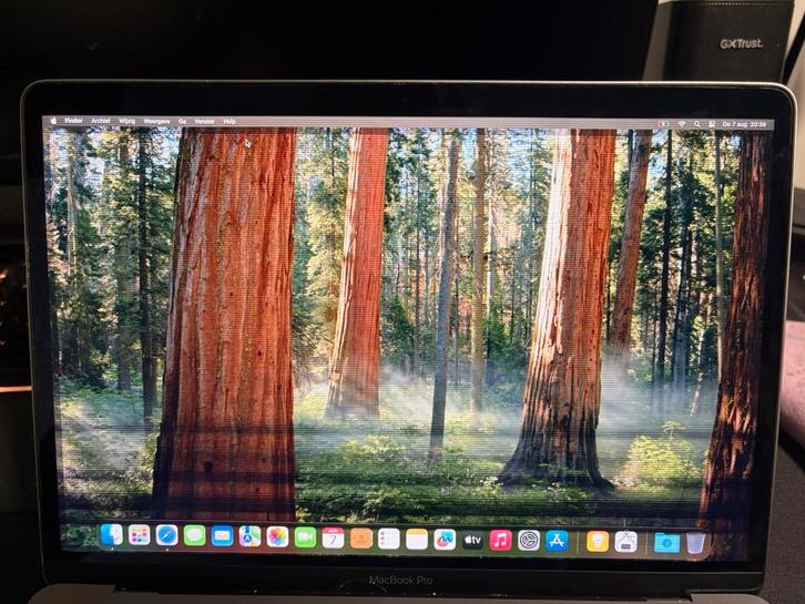 Macbook pro met gestreept scherm, Computers en Software, Apple Macbooks, Gebruikt, MacBook Pro, 13 inch, 2 tot 3 Ghz, 256 GB, 8 GB